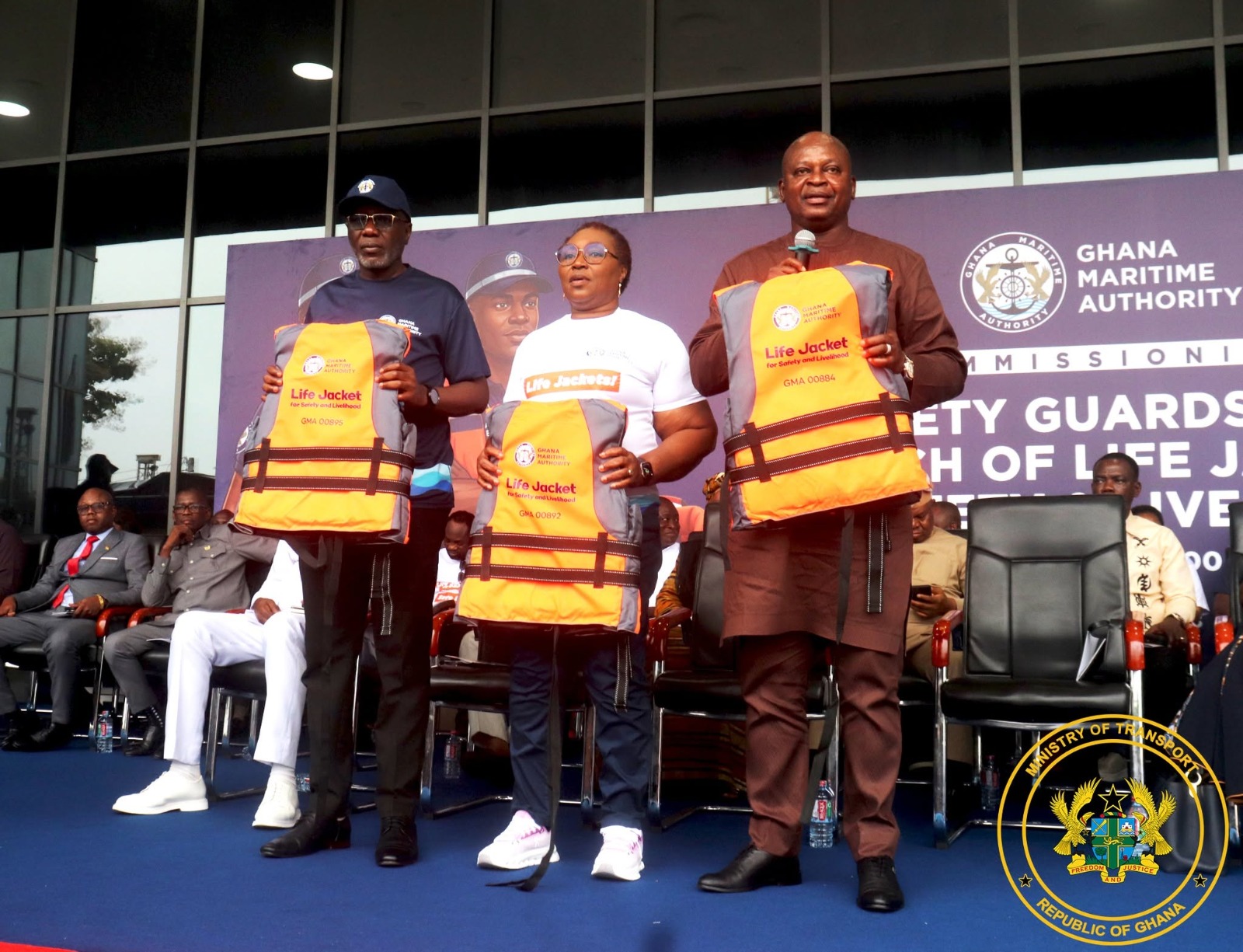 MINISTER FOR TRANSPORT COMMISSIONS FIRST BATCH OF 200 INLAND WATER SAFETY GUARDS AND LAUNCHES LIFE JACKETS FOR SAFETY AND LIVELIHOOD INITIATIVE