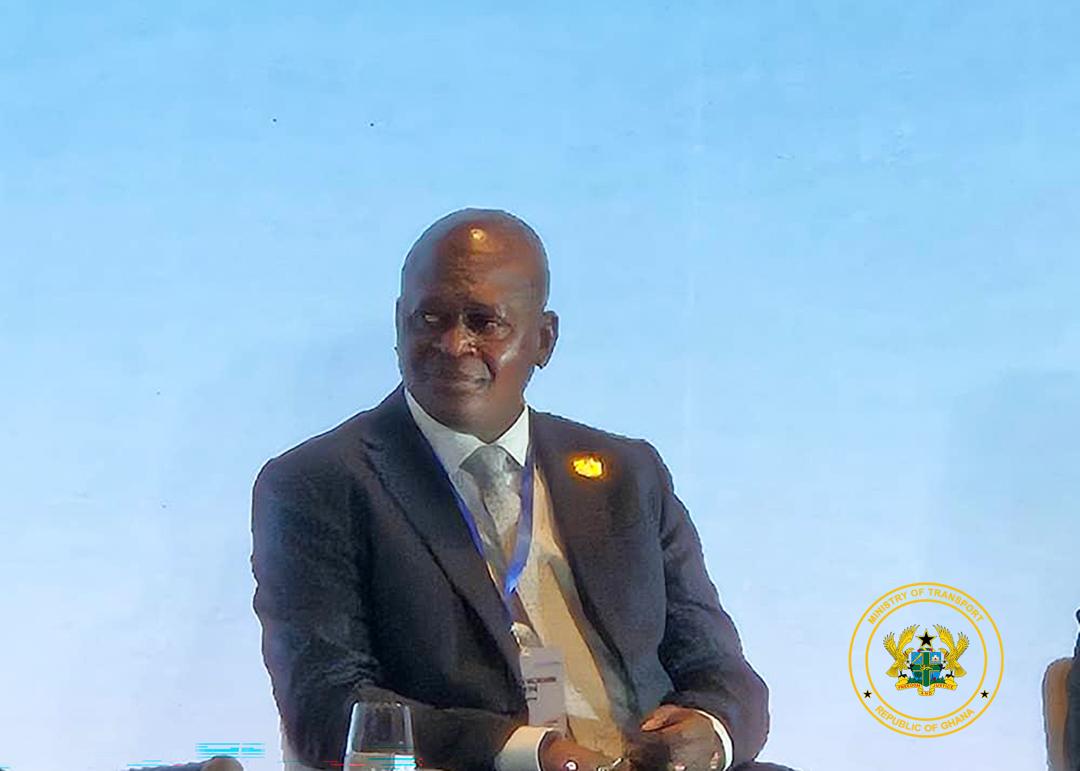 TRANSPORT MINISTER ENGAGES GLOBAL LEADERS AT SINGAPORE SYMPOSIUM